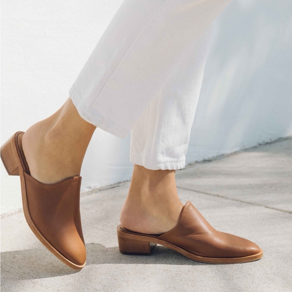 EUC Soludos Venetian mule tan size 9